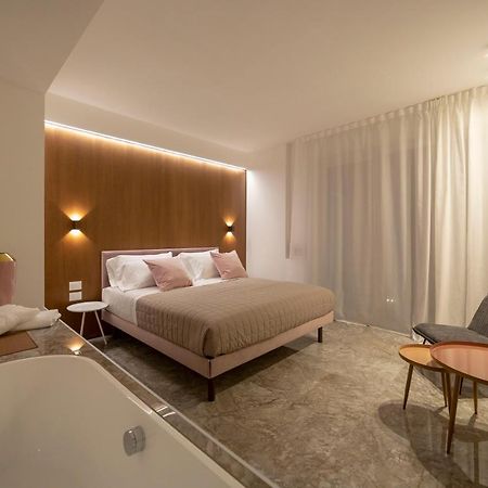 Le Stanze Del Lago Lake View Комо Екстериор снимка